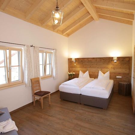 Pension Schweizerhaus Garni Weyarn Exterior photo