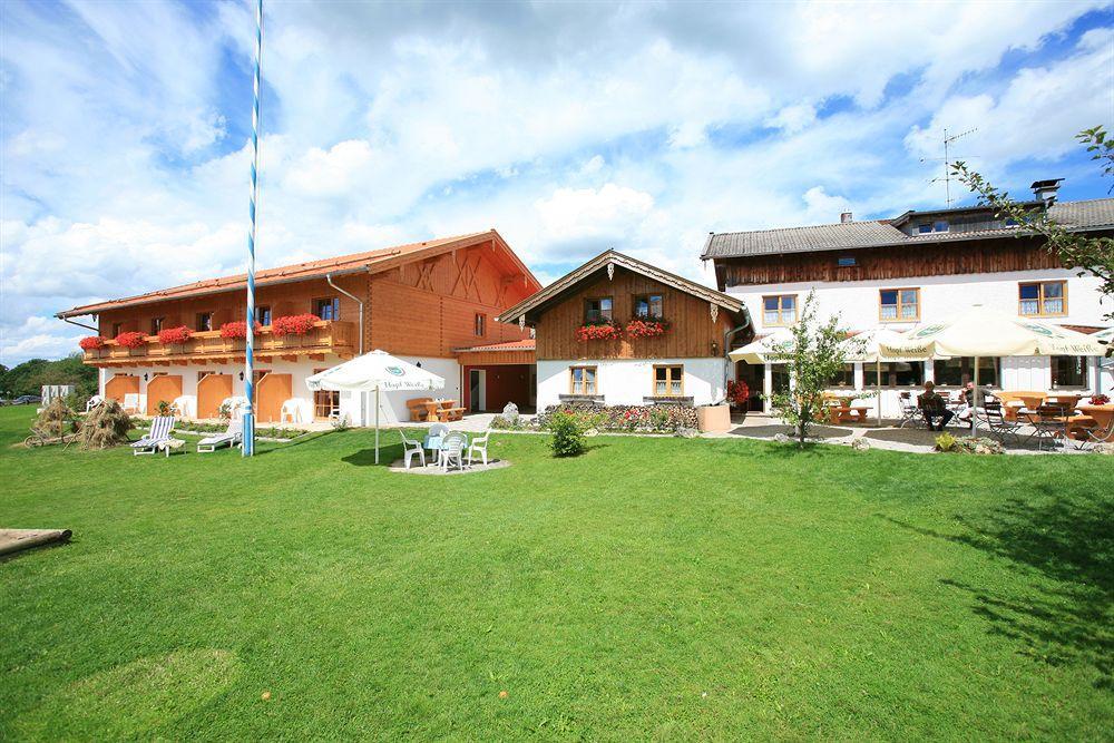 Pension Schweizerhaus Garni Weyarn Exterior photo