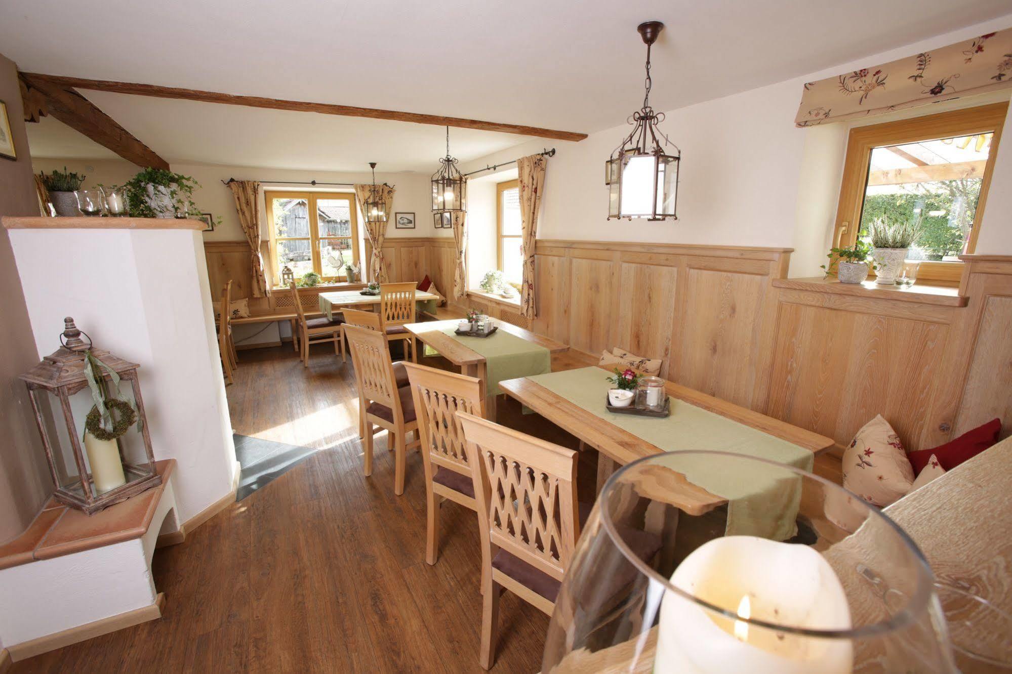 Pension Schweizerhaus Garni Weyarn Exterior photo