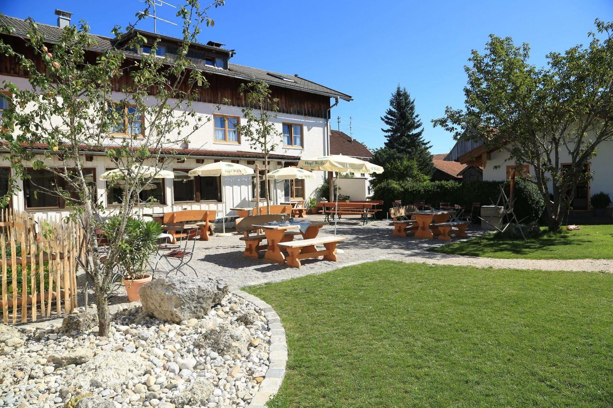 Pension Schweizerhaus Garni Weyarn Exterior photo