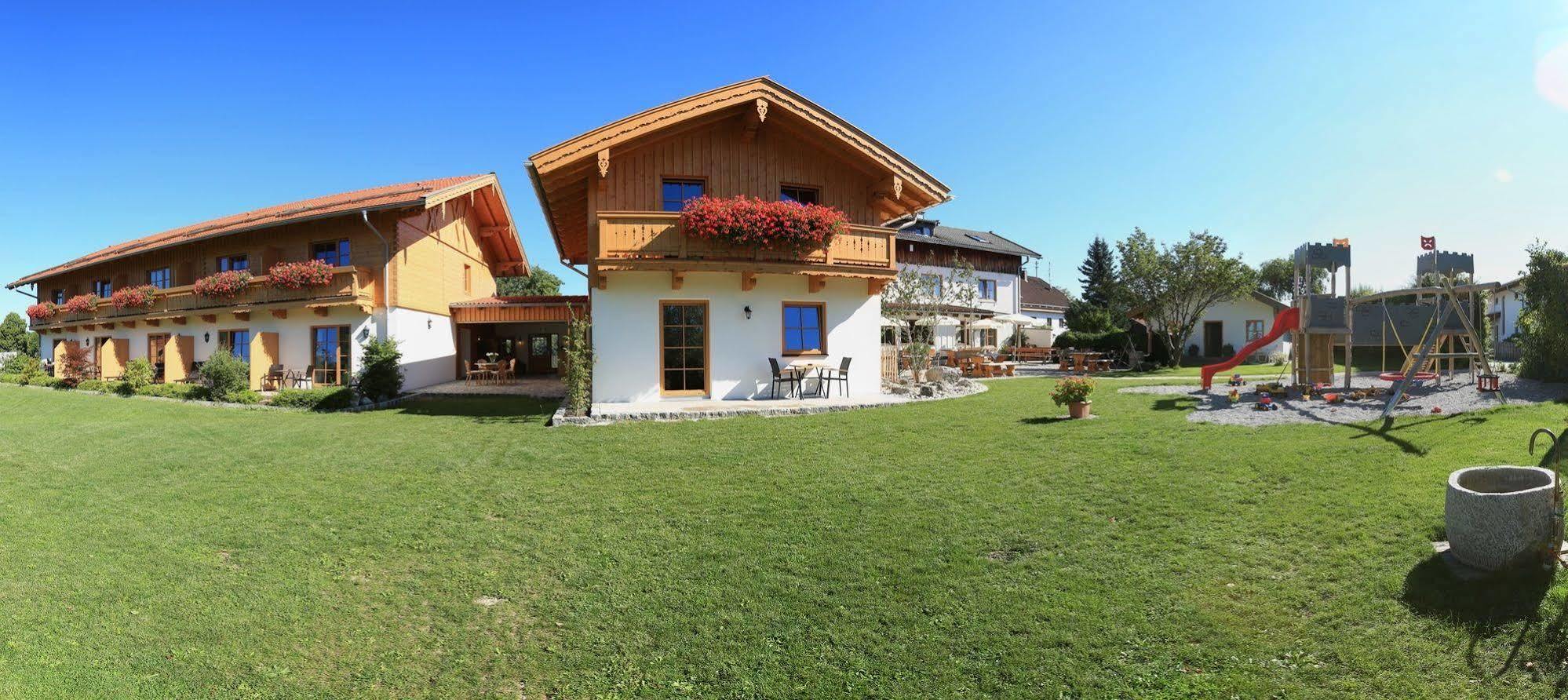 Pension Schweizerhaus Garni Weyarn Exterior photo